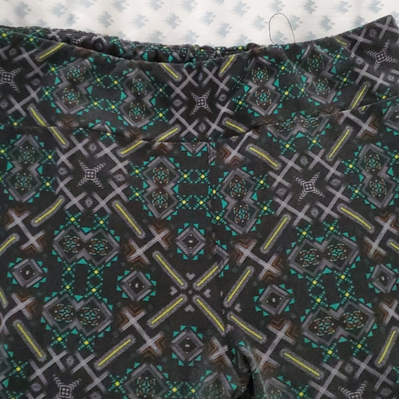 Lularoe TC leggings - Picture 1 of 3